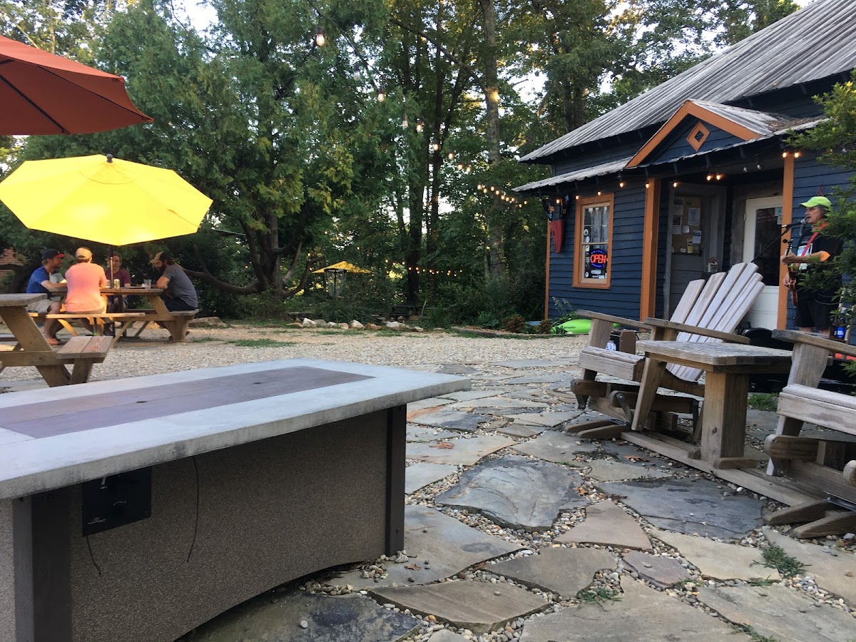 The Gauge Coffeehouse and Humble Pie